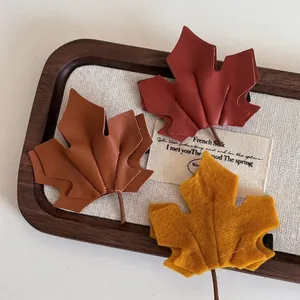 Vintage PU Leather Maple Leaf Hair Clip Handmade Autumn Atmosphere Duckbill Clip Fashion Commuter Side Clip Hair Accessories For Women