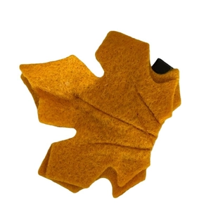 Vintage ginger yellow felt maple leaf hair clip with a black metal duckbill hairpin