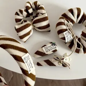 Brauner Bär Gestreift Gestrickt Haargummi Schleife Entenschnabel Clip Sanfter Herbst Winter Stil Damen Haarschmuck