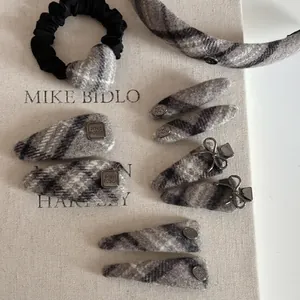 Vintage Plaid Cloth Hair Clips Padded Headband Woolen Fabric Hairpin Grey Check Pattern Hair Accessories For Women Jewelry