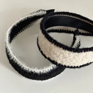 Elegant Black White Contrast Plush Headband Wide Knitted Hair Hoop Soft Lamb Wool Face Washing Hair Band For Women Girls