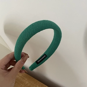 Chic green chunky wool knit headband with handmade label for women winter style