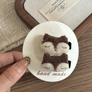 Handmade forest-style crochet animal hair clips for girls with cute bear design