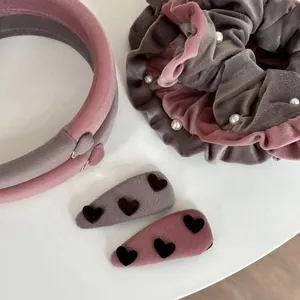 Serre-Tête en Velours Bloc de Couleurs Rose Gris Chouchou Künstliche Perle Pince Cœur Rétro Doux Pour Femmes Accessoires Cheveux
