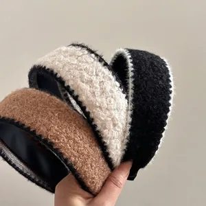 Handmade Woolen Plush Wide Headband For Women Contrast Color Soft Lamb Hair Texture Hair Hoop Fashion Commute Winter Accessory