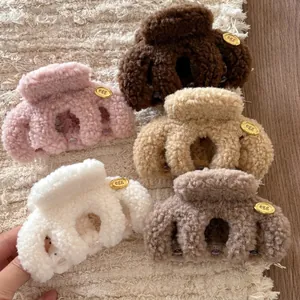 Winter Faux Lamb Wool Hair Claw Clip For Women Korean Retro Large Plush Shark Clip With Metal Tag Warm Furry Hair Clip Accessory