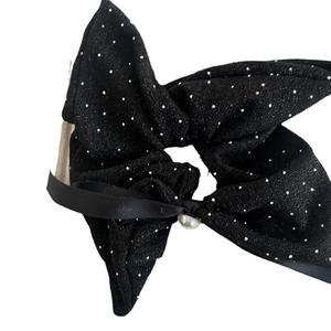 French style black polka dot bow hair clip with luxury white pearl detail for women