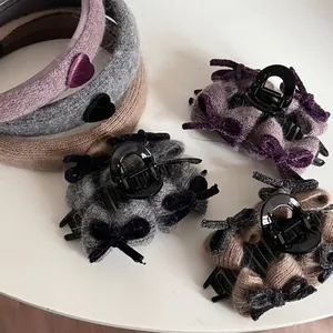 Damen Plüsch Strick Schleife Haarklammer Herbst Winter Herz Dekor Stirnband Weich Pelzig Haifisch Clip Haarschmuck Für Den Alltag
