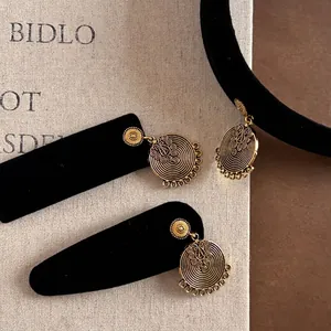 New Chinese Vintage Flocking Headband With Distressed Alloy Tassel Pendant Ethnic Style Hair Clip For Women Retro Hair Accessories