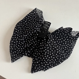 Pinza per capelli vintage francese con fiocco in rete a pois in chiffon nero elegante