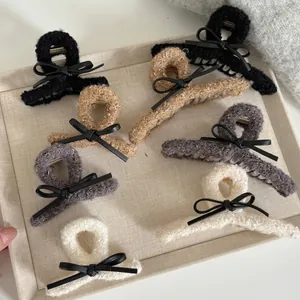 Elegant Woolen Yarn Plush Hair Claw Clip With PU Leather Bow Large Non-slip Shark Clip Autumn Winter Women Hair Accessory