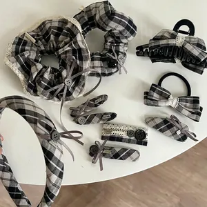 Vintage British Plaid Gingham Hair Claw Clip Fabric Bow Small Hairclip With Lace Edge Hair Accessories For Women Daily