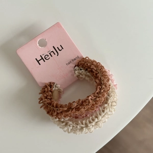 Set of 3 high-elasticity hair scrunchies in brown, pink, and beige tones with paper card
