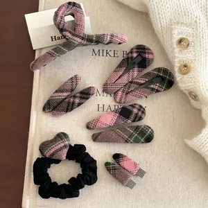 Vintage Pink Black Plaid Hair Clip Set Woolen Fabric Fabric Wrapped Claw Clip Water Drop Hairpins Hair Tie Women Jewelry