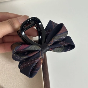 Navy blue plaid bow hair clip with Scottish pattern and elegant acrylic hair claw