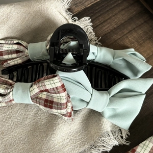 Elegant green and plaid fabric bow hair claw clip with vintage checkered pattern style