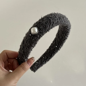 Serre-tête en tissu argenté avec perle et nœud en maille grise pour femmes