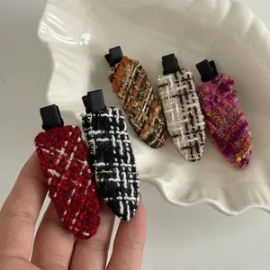 Lot de 5 pinces à cheveux élégantes en tweed aux couleurs variées pour femmes