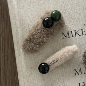 Set di fermagli per capelli in peluche con perline verdi e scritte in metallo minmin