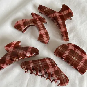 Vintage Plaid Acrylic Hair Claw Clip Large Red Brown Striped Shark Clip For Women British Style Hair Accessories