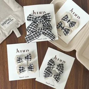 Pinces à Cheveux Nœud Papillon à Carreaux Noir et Blanc Faites à la Main en Tissu et Dentelle pour Femmes Filles
