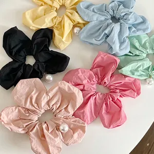 Lot de chouchous en tissu avec perles blanches en six couleurs vives pour femmes