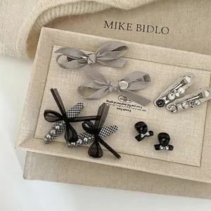 Collection Accessoires Cheveux Pince Canard Alliage Noeud Argent Künstliche Perle Smiley Pied De Poule Pour Femmes Bijoux Mode
