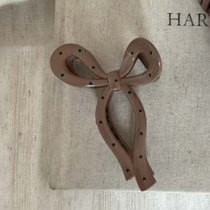 Pince à cheveux élégante beige à pois noirs avec nœud pour accessoires de coiffure