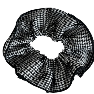 Classic black and white houndstooth plaid oversized scrunchie for sweet preppy hairstyles