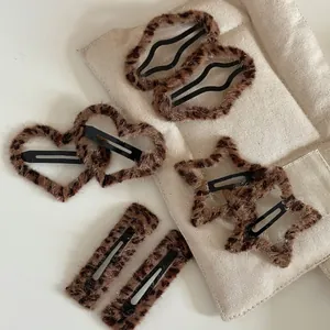 Handmade Leopard Print Plush Hair Clips Autumn Winter Fuzzy Geometric Star Heart BB Clips For Women Fashion Hair Accessories