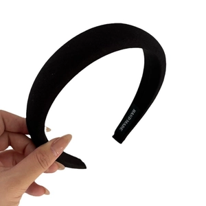 Serre-tête rembourré en éponge noire avec étiquette fait main pour coiffure vintage