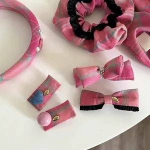 Vintage Pink Checkered Hair Clip Scrunchie Bow Artificial Pearl Button Sweet Hair Accessories Set For Women Girls Daily Dating Headwear