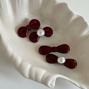 Cute Wine Red Bowknot Hair Clip With Artificial Pearl Metal Duckbill Clip Retro Sweet Side Bangs Hair Accessory For Girls