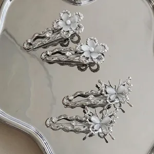 Pince à Cheveux Fleur Papillon Pierre Oeil de Chat Artificielle pour Femmes Style Y2K Strass Métal Épingle à Cheveux