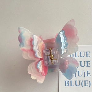 Stereo butterfly hair claw with pink blue gradient marble texture for women