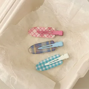 Pinces à Cheveux Bec de Canard en Tissu Acrylique à Carreaux pour Femmes Filles Mode Style Britannique Clips Latéraux Bijoux de Cheveux