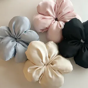 Chouchous en satin floral aux couleurs pastel pour femmes avec un design élégant