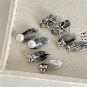 Pince à Cheveux en Résine Motif Marbre Nœud en Métal Argenté Fausse Künstliche Perle Barrette Mode Accessoire Cheveux Femme Bijoux Élégants