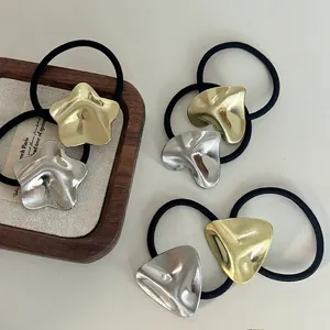 Koreanisches Geometrisches Metall Stern Herz Dreieck Haargummi Für Damen Flüssigmetall Textur Hochelastischer Minimalistischer Haarschmuck