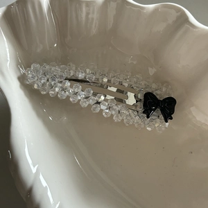 Barrette élégante style ballet avec perles de cristal et finition métal argenté