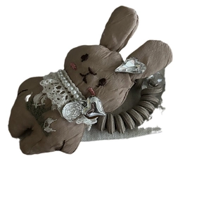 Cute khaki plush rabbit hair ring with lace collar pearl necklace and spiral elastic cord