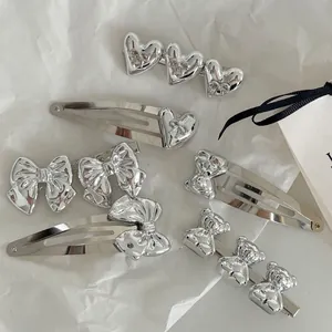 Pinces à Cheveux en Alliage Métallique Argent Coeur Ours Nœud Y2K Surface Miroir Clips BB pour Filles Femmes Bijoux de Cheveux