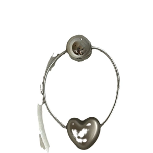 Élastique cheveux argenté minimaliste avec pendentif cœur et design chaîne serpent chic