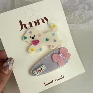 Lot de barrettes mignonnes chiot et nœud rose pour filles sur carte de présentation