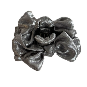 Pince à cheveux grand nœud en tissu métallisé argenté pour femmes accessoire élégant