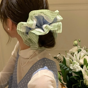 Pastoral Sweet Gingham Fabric Scrunchie With White Lace Trim Pleated Oversized Hair Tie Fashion Plaid Headwear For Women Daily Accessory