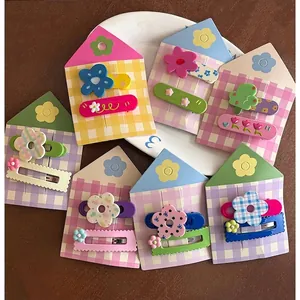 Douces Pinces à Cheveux Rose en Dentelle avec Perles Artificielles pour Filles Fait Main Acrylique Floral Accessoires