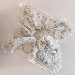 Chouchou à carreaux bleus avec dentelle étoile, motifs d'ours et nœud en soie