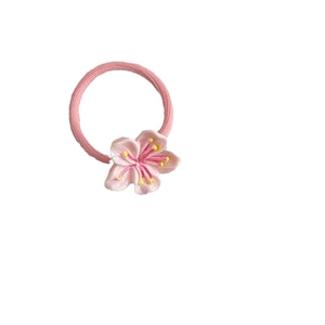 Élastique à cheveux fleur de cerisier rose avec ruban doux et breloque florale sucrée