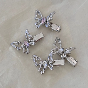 Vierer-Set silberne Schmetterlings-Haarklammern mit rosa und weißen Zirkonia-Kristallen